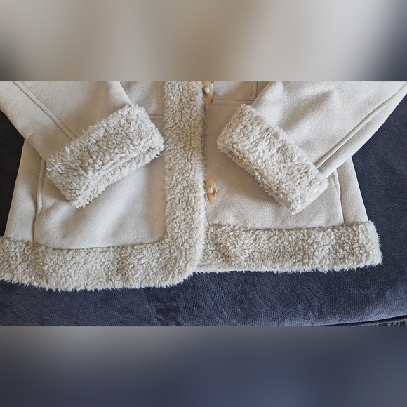 ⏰️LAST CHANCE! FINAL PRICE💲Talbots Cream Faux Sherling Loop Button Jacket - Picture 4 of 10